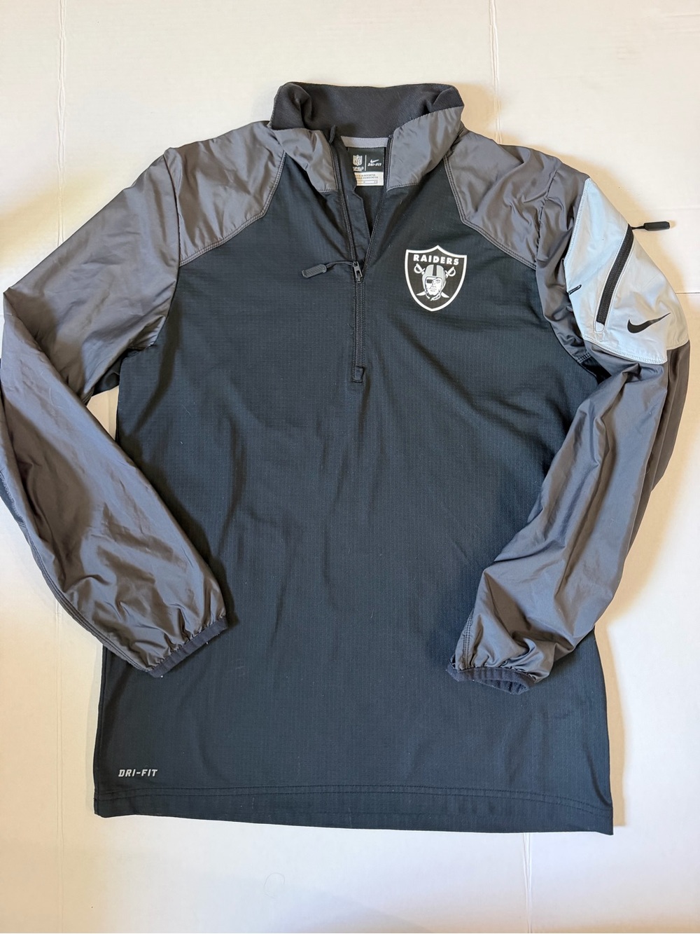 NFL Nike On-Field Raiders 1/4 Zip Up Black Gray Mens Size Small Oakland Vegas